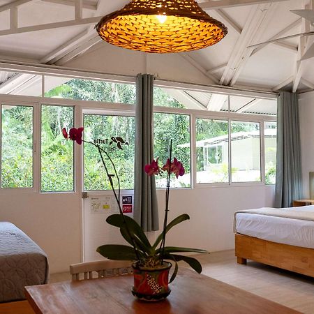Jaguar Inn Bungalows Puerto Viejo de Talamanca Екстериор снимка