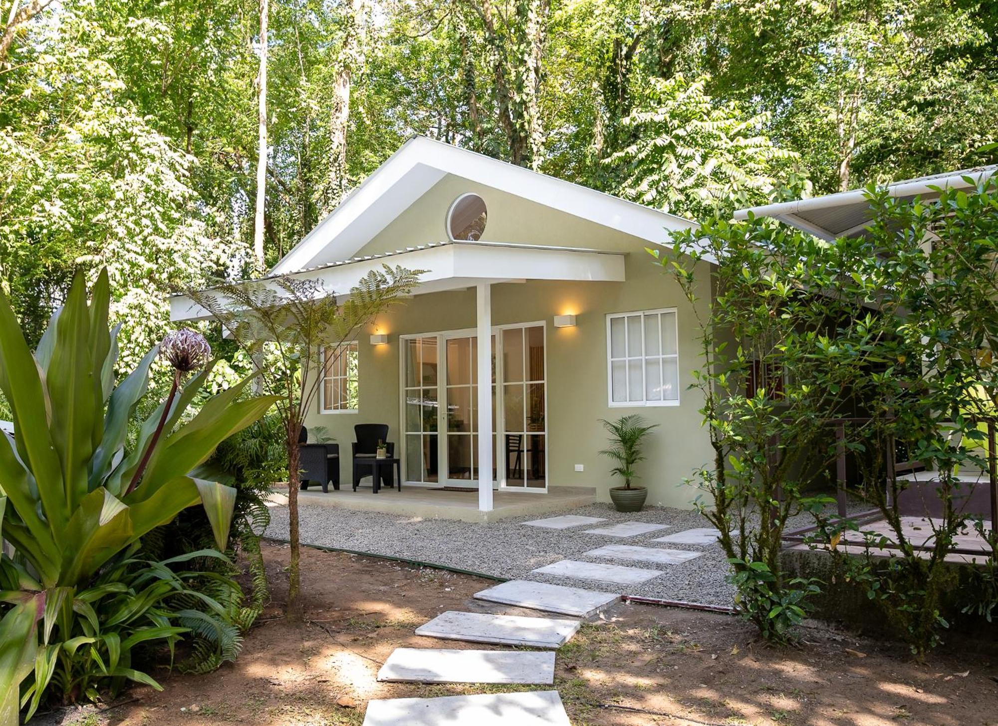 Jaguar Inn Bungalows Puerto Viejo de Talamanca Екстериор снимка