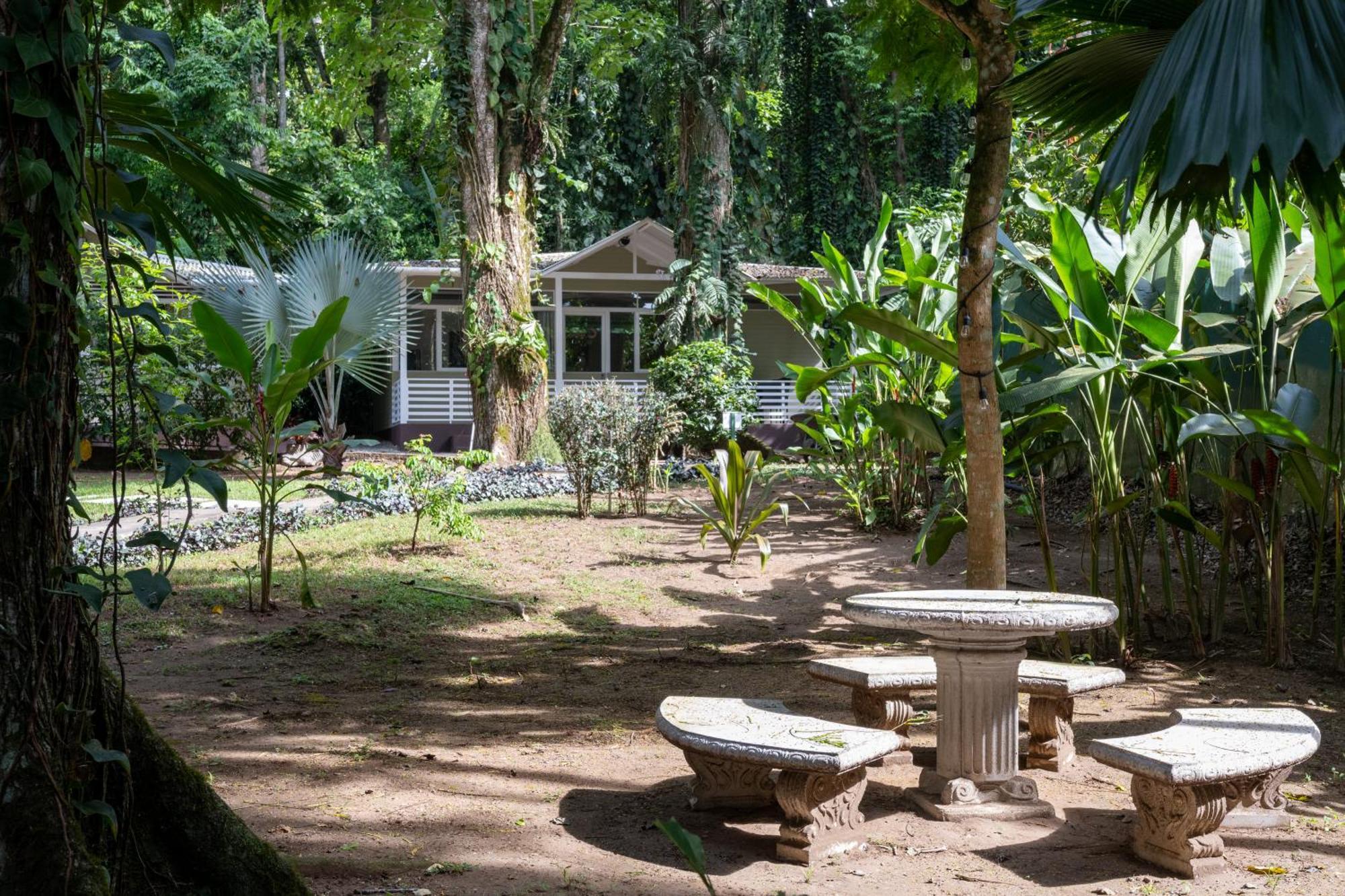 Jaguar Inn Bungalows Puerto Viejo de Talamanca Екстериор снимка