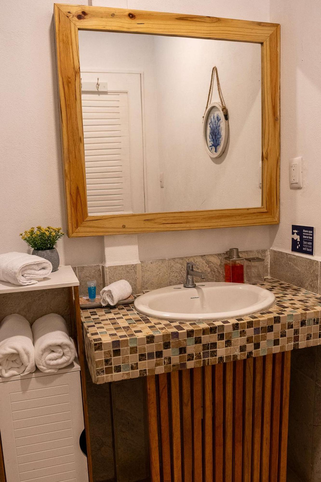 Jaguar Inn Bungalows Puerto Viejo de Talamanca Екстериор снимка