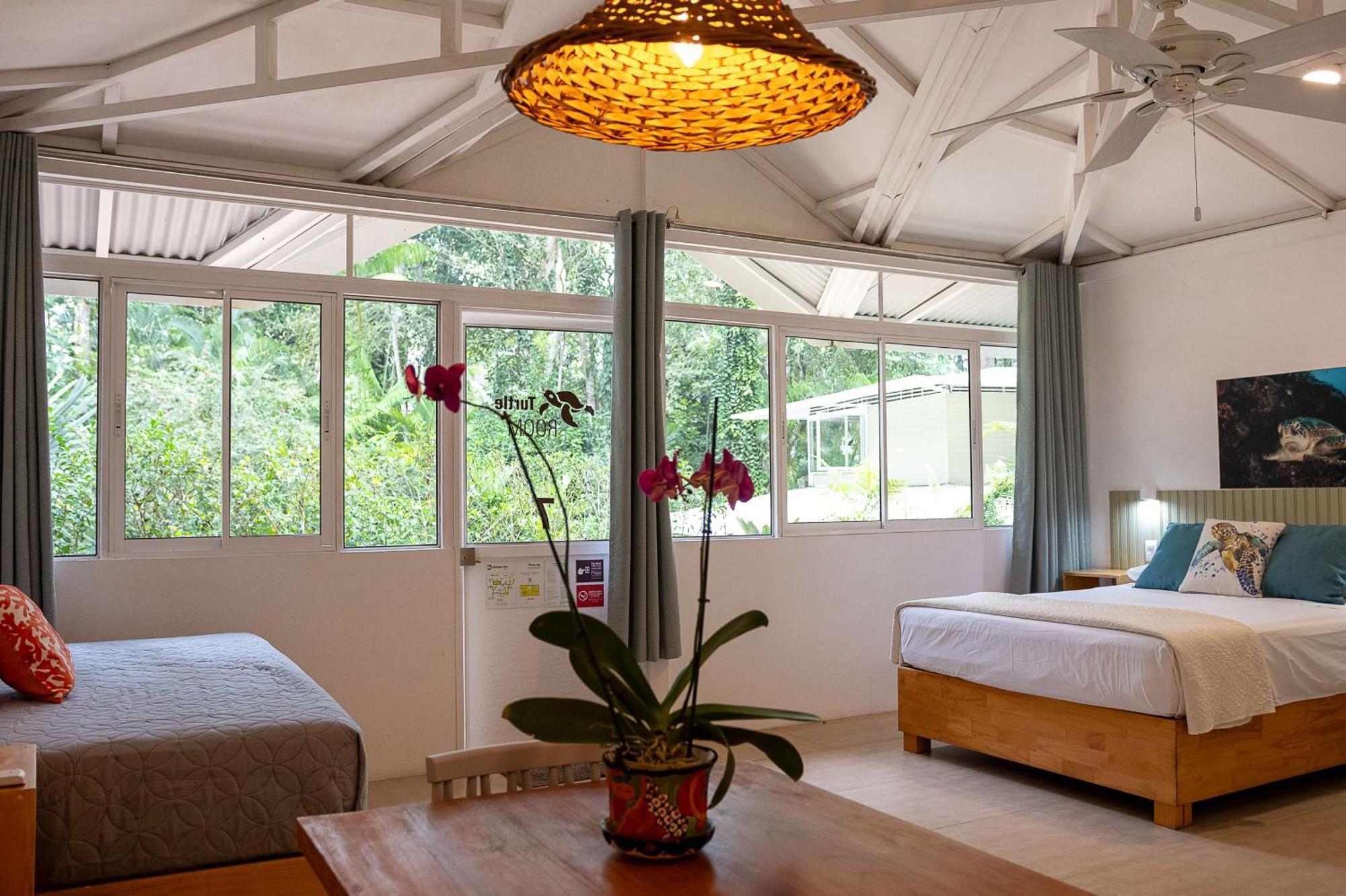 Jaguar Inn Bungalows Puerto Viejo de Talamanca Екстериор снимка